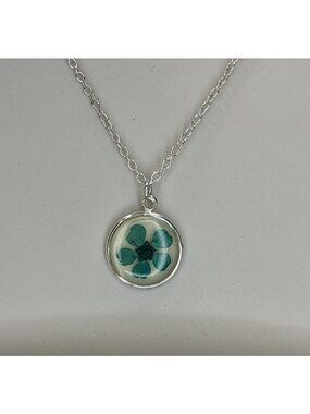 90s Fairycore Cottagecore Claire’s Pressed Flower Pendant Necklace